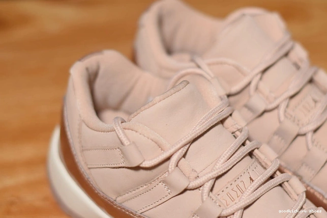 Low Air AH7860-105 GS Rose Gold 11 Jordan 0824